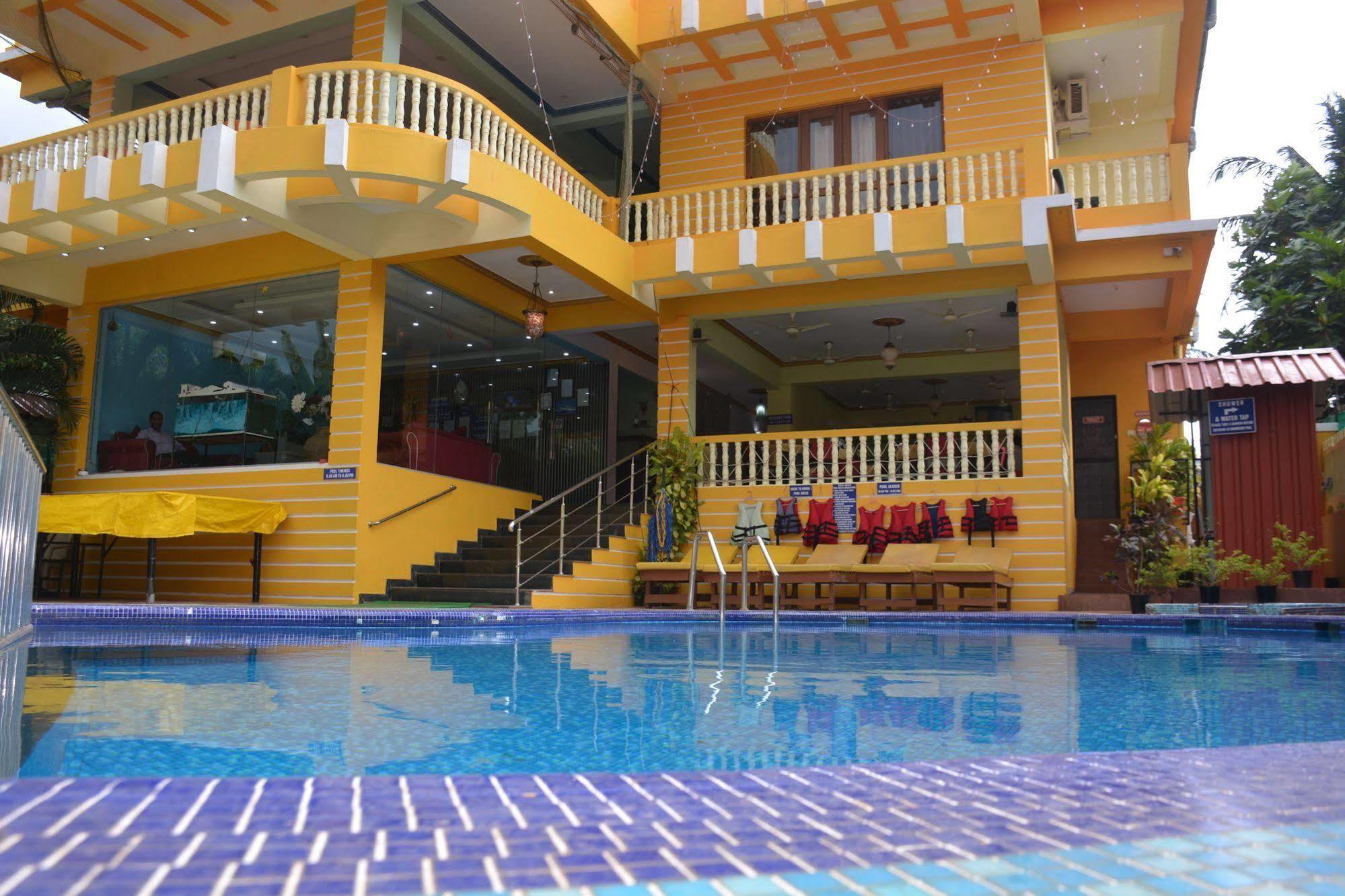 Rbr Suites Калангут Экстерьер фото